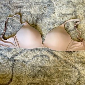 Victoria’s Secret Nude Bra